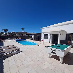 villa-carla.in-canary-islands.com/